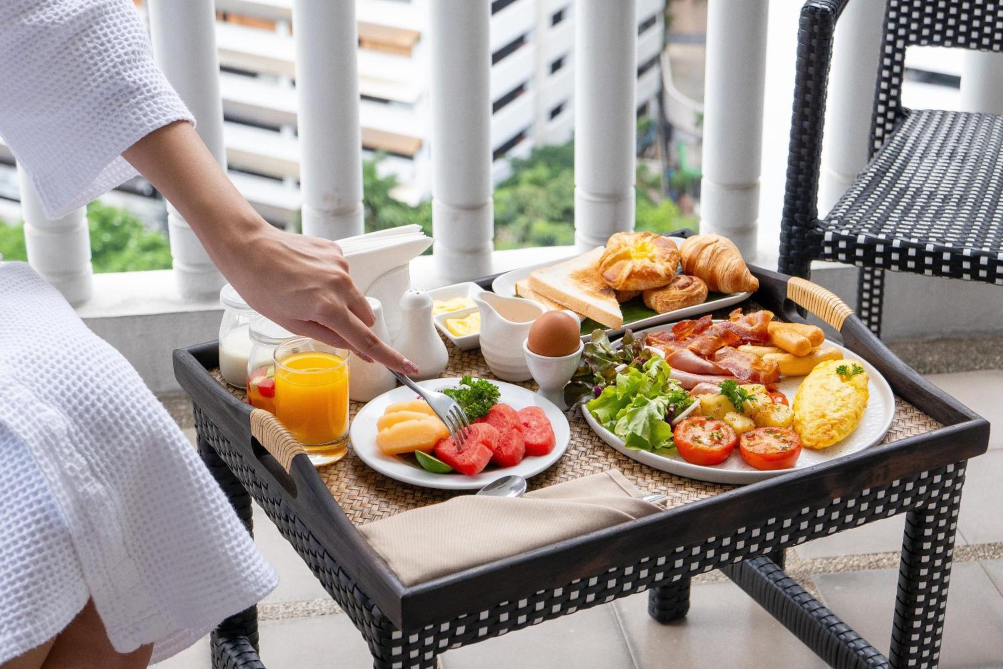 Parkroyal Suites Bangkok Eksteriør billede